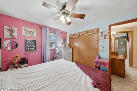 831 Oakcrest Lane NE Massillon OH 44646