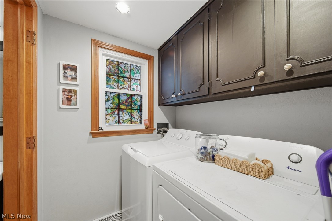 831 Oakcrest Lane NE Massillon OH 44646