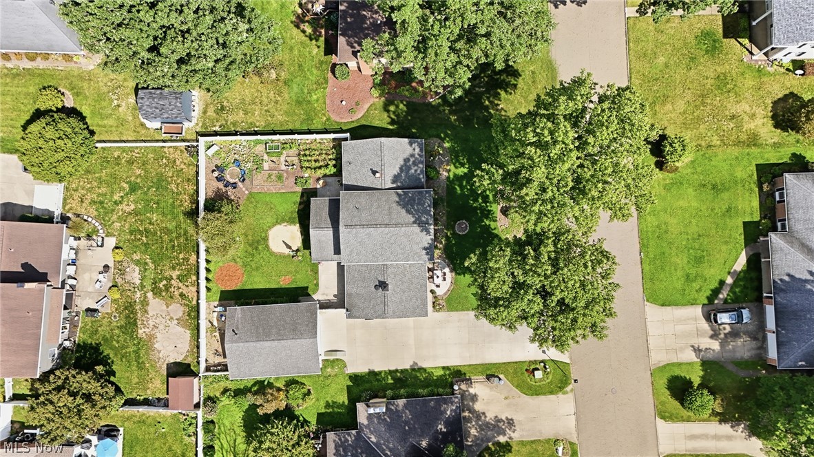 831 Oakcrest Lane NE Massillon OH 44646