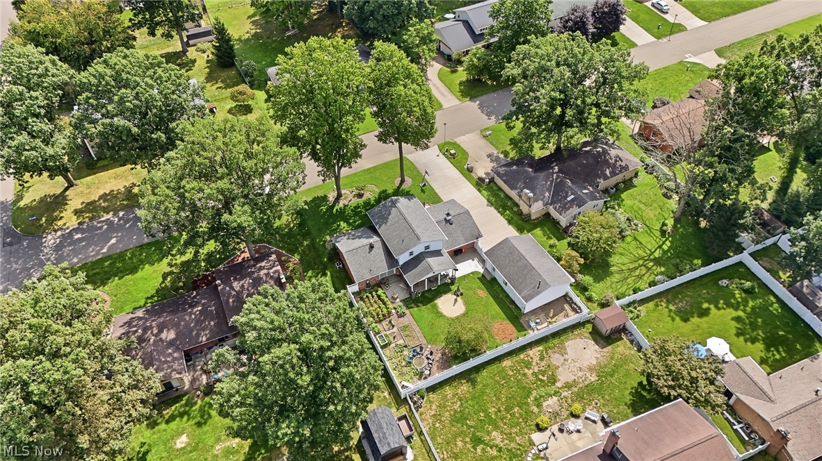 831 Oakcrest Lane NE Massillon OH 44646