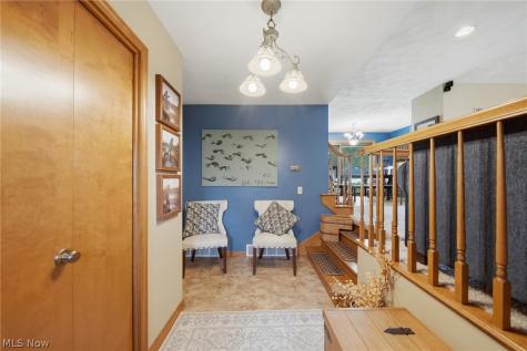 831 Oakcrest Lane NE Massillon OH 44646