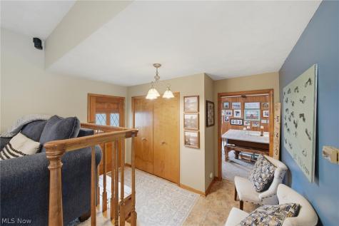 831 Oakcrest Lane NE Massillon OH 44646