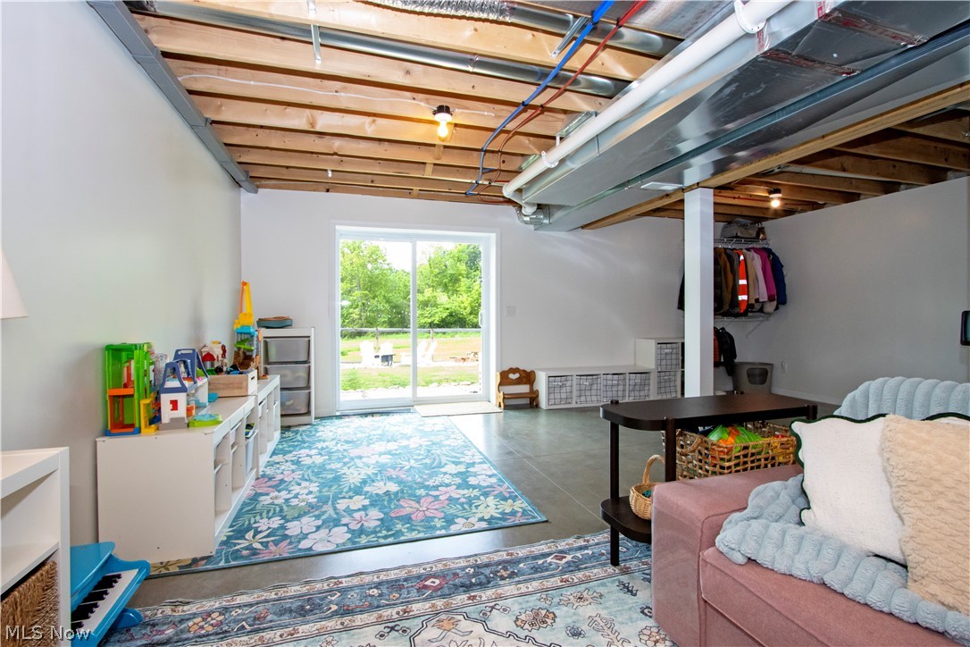 14350 Township Road 473 Lakeville OH 44638