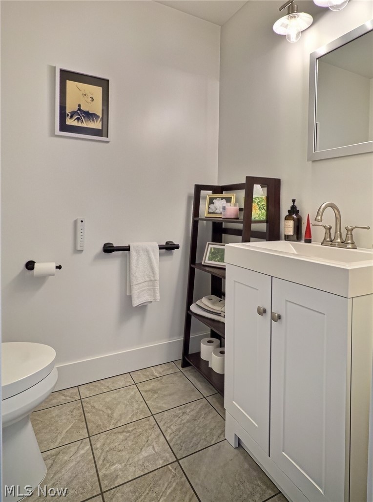 26534 Lake Road Bay Village OH 44140