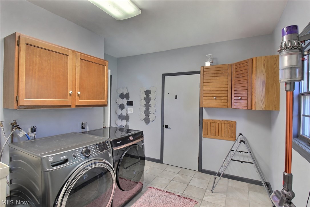 26534 Lake Road Bay Village OH 44140
