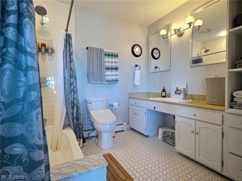 26534 Lake Road Bay Village OH 44140