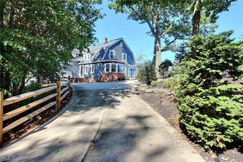 26534 Lake Road Bay Village OH 44140