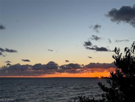 26534 Lake Road Bay Village OH 44140