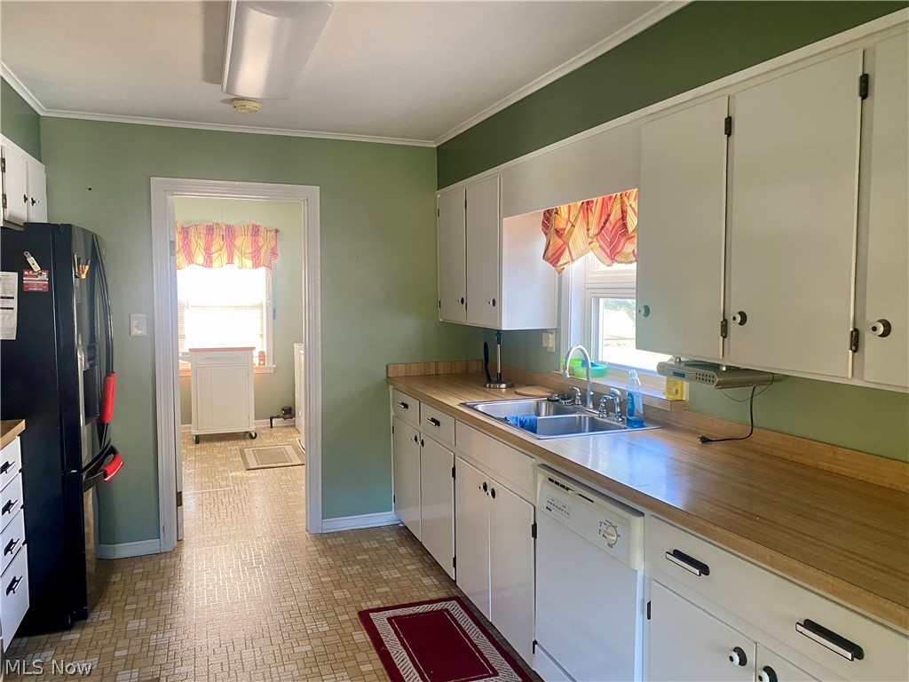 158 Jerrol Court Elyria OH 44035