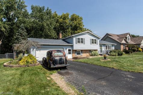 1458 Pepperwood Drive Niles OH 44446