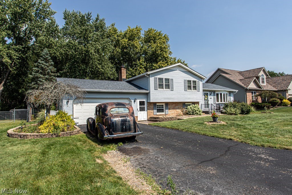 1458 Pepperwood Drive Niles OH 44446
