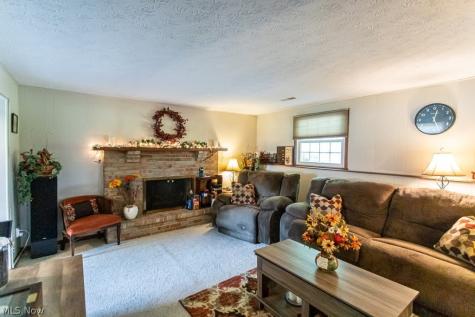 1458 Pepperwood Drive Niles OH 44446