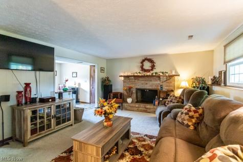1458 Pepperwood Drive Niles OH 44446