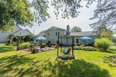 1458 Pepperwood Drive Niles OH 44446