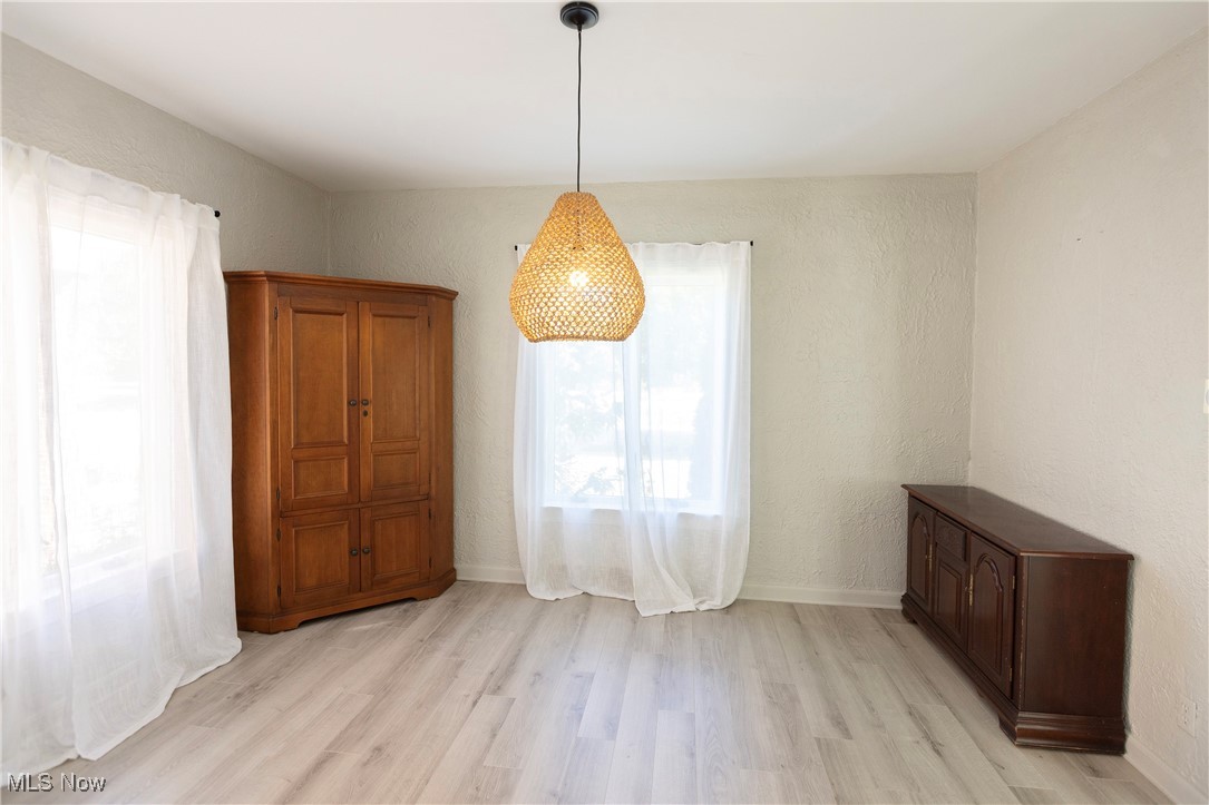 15615 Fernway Avenue Cleveland OH 44111