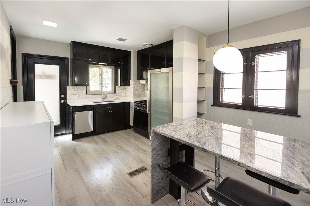 15615 Fernway Avenue Cleveland OH 44111