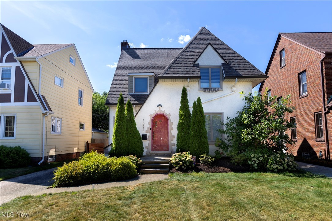15615 Fernway Avenue Cleveland OH 44111