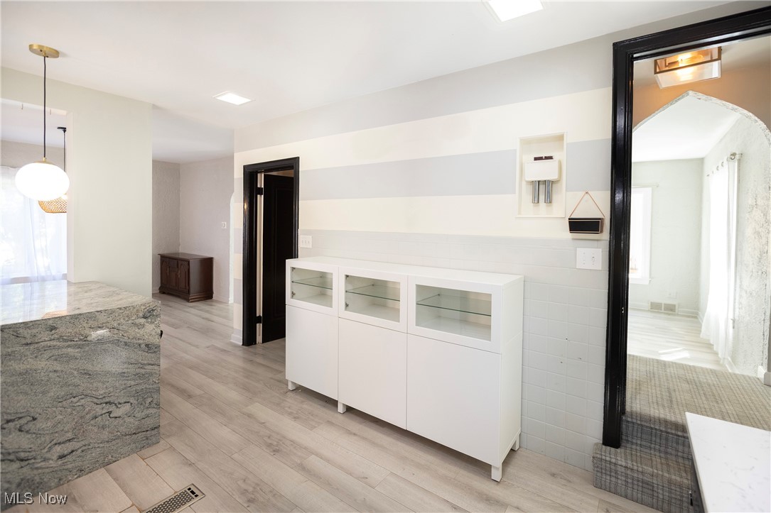 15615 Fernway Avenue Cleveland OH 44111