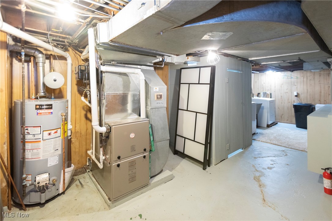 15615 Fernway Avenue Cleveland OH 44111