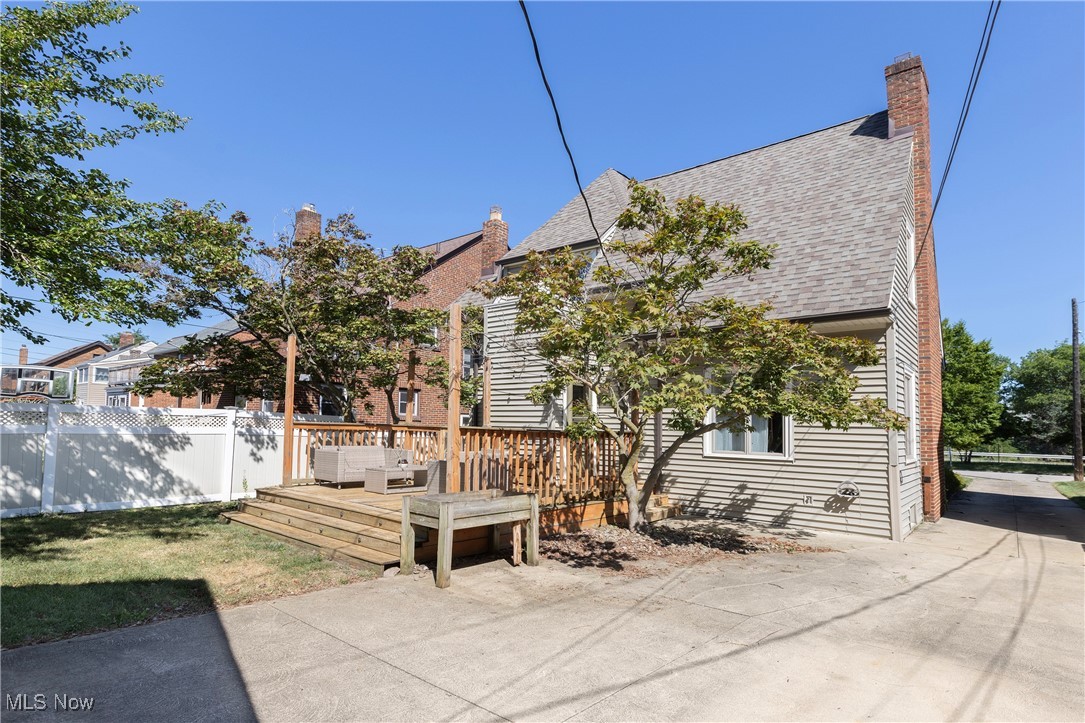 15615 Fernway Avenue Cleveland OH 44111