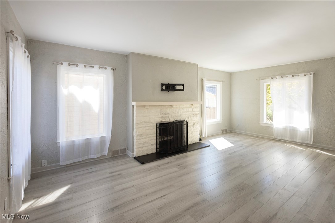 15615 Fernway Avenue Cleveland OH 44111