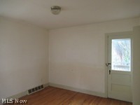 17408 Woodbury Avenue Cleveland OH 44135