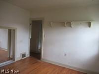 17408 Woodbury Avenue Cleveland OH 44135