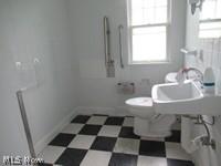17408 Woodbury Avenue Cleveland OH 44135