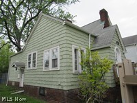 17408 Woodbury Avenue Cleveland OH 44135