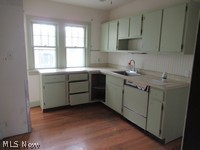 17408 Woodbury Avenue Cleveland OH 44135