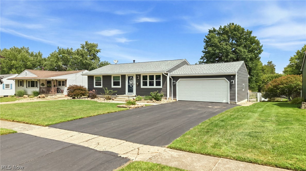 723 Dresden Drive Hubbard OH 44425