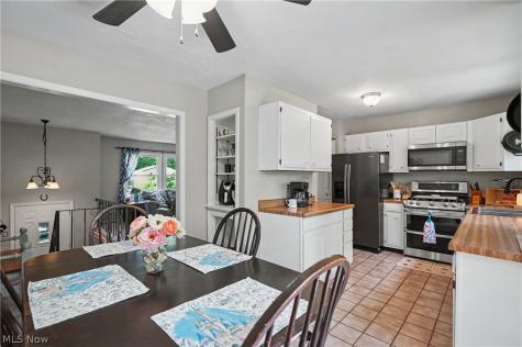 26930 Southwood Lane Olmsted Falls OH 44138