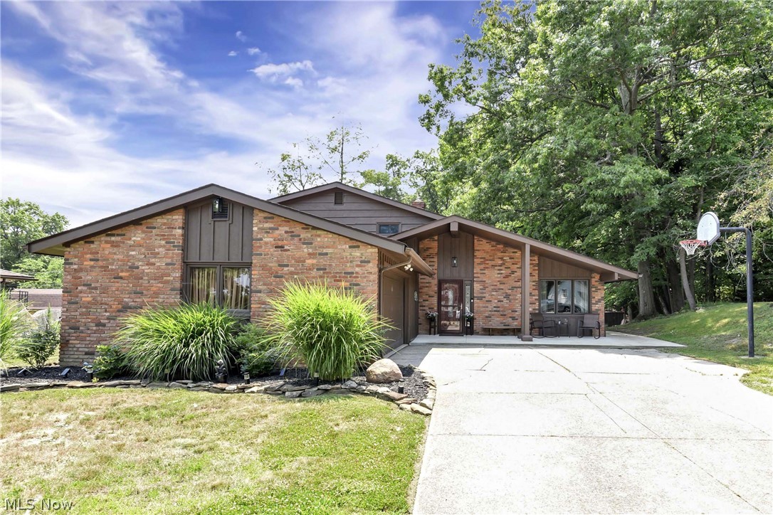 6815 Parkgate Oval Seven Hills OH 44131