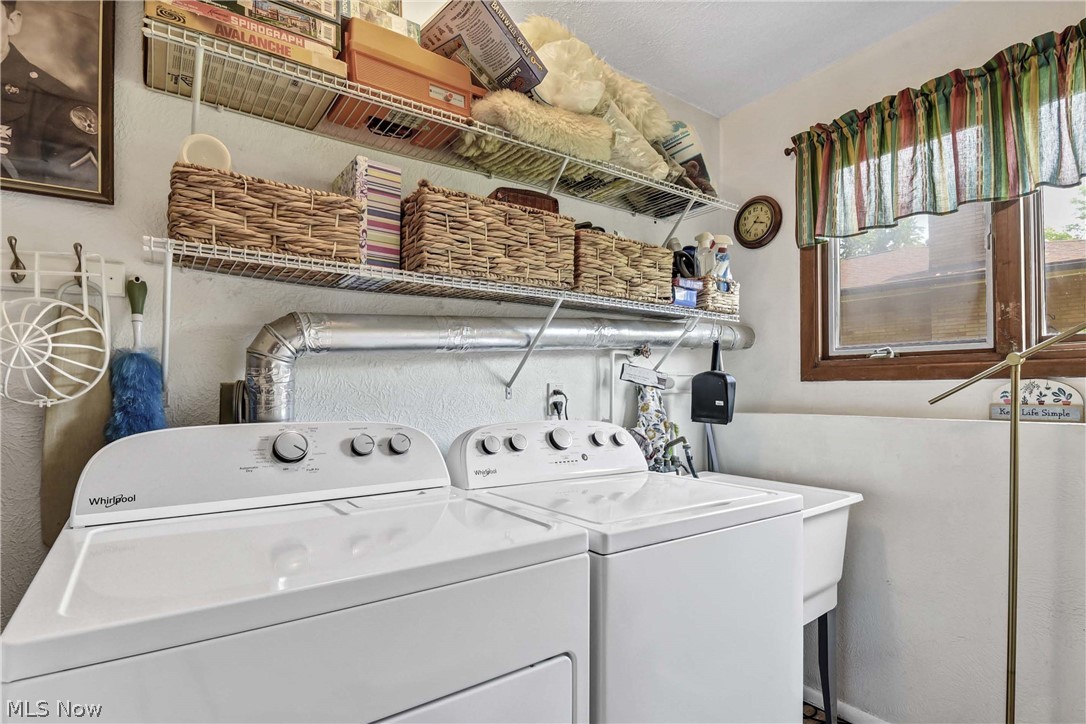 6815 Parkgate Oval Seven Hills OH 44131