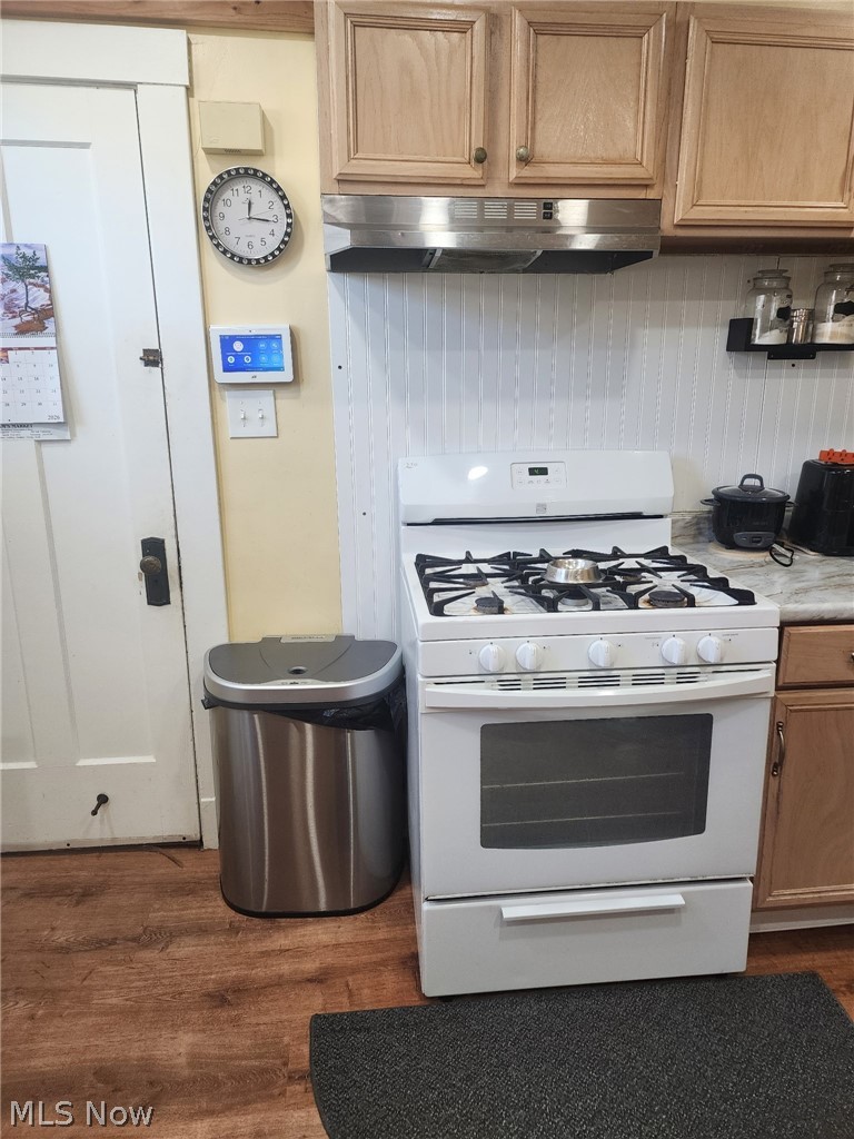 423 Bradley Lane Youngstown OH 44504