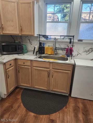 423 Bradley Lane Youngstown OH 44504