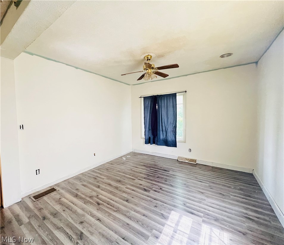 2135 Parkman Road NW Warren OH 44485