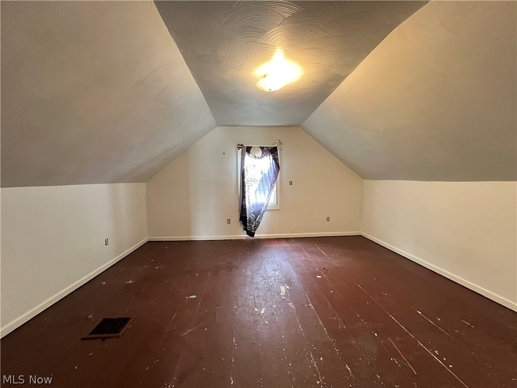 2135 Parkman Road NW Warren OH 44485