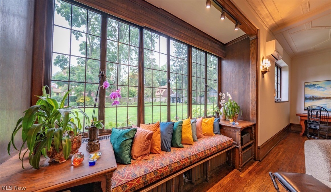 10494 Lake Shore Boulevard Bratenahl OH 44108