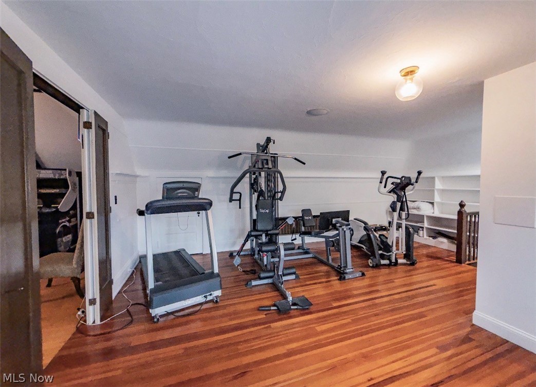 10494 Lake Shore Boulevard Bratenahl OH 44108