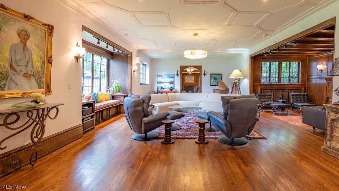 10494 Lake Shore Boulevard Bratenahl OH 44108