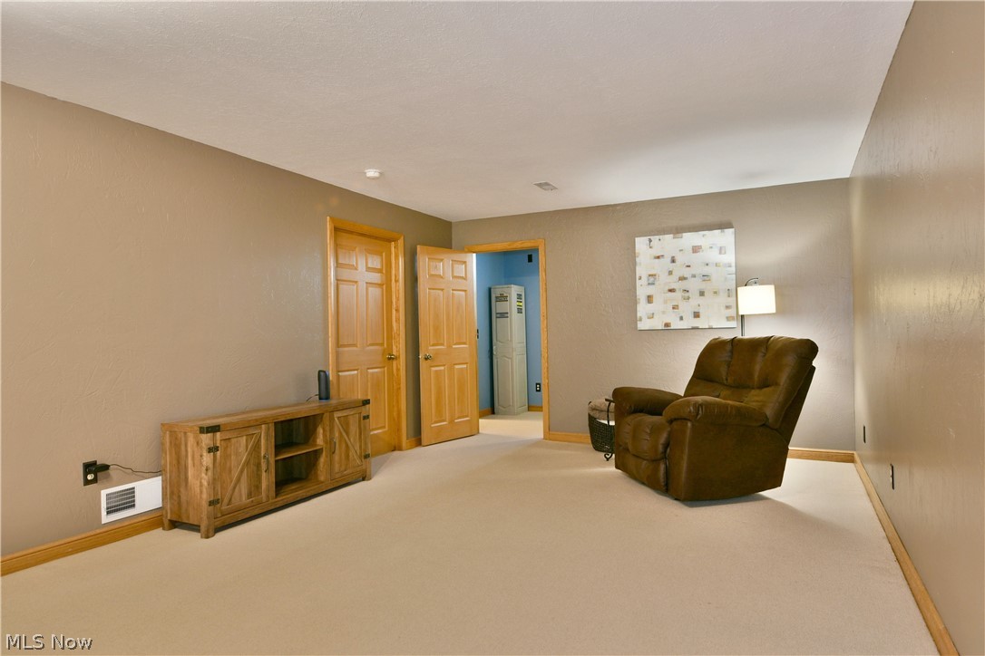1458 Birch Run Drive NE Warren OH 44483