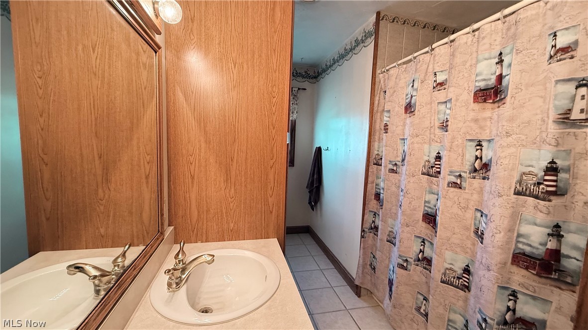 5655 Helen Drive Zanesville OH 43701