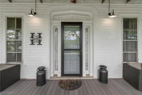 33932 Roberts Road Eastlake OH 44095