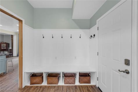 33932 Roberts Road Eastlake OH 44095