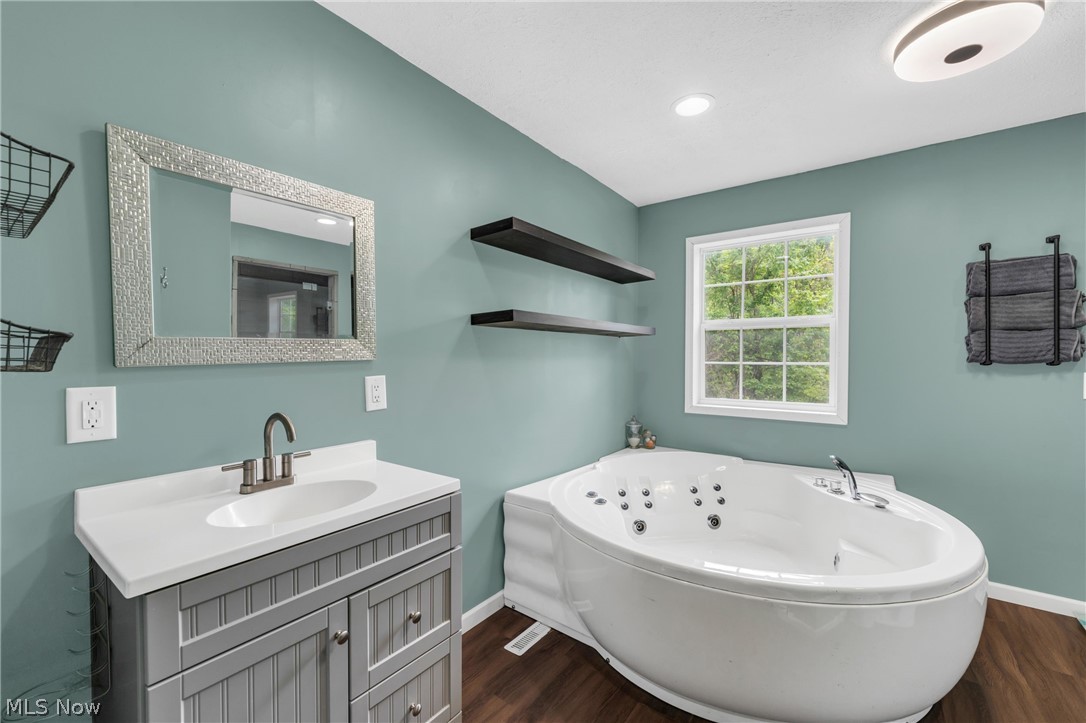 33932 Roberts Road Eastlake OH 44095