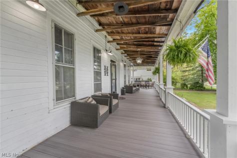 33932 Roberts Road Eastlake OH 44095