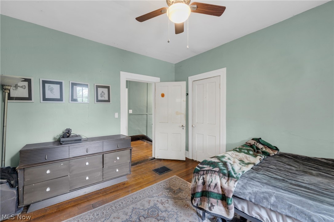 33932 Roberts Road Eastlake OH 44095