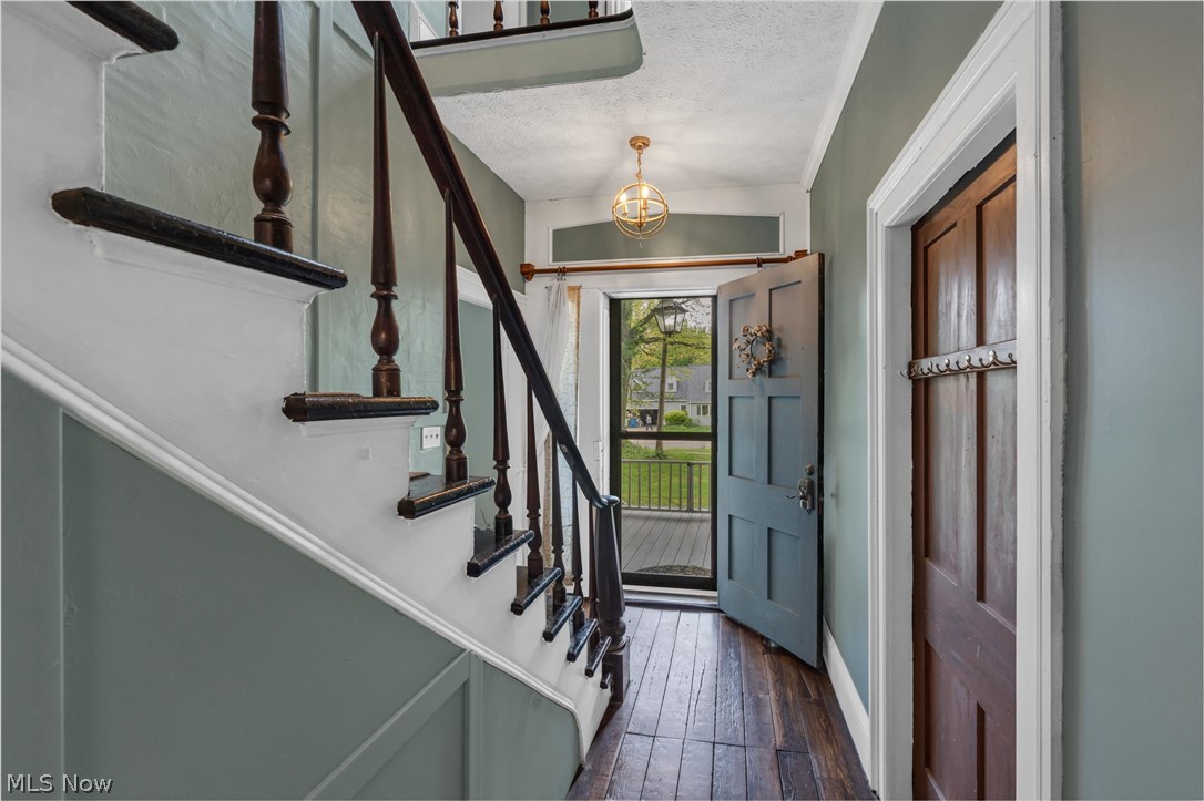 33932 Roberts Road Eastlake OH 44095