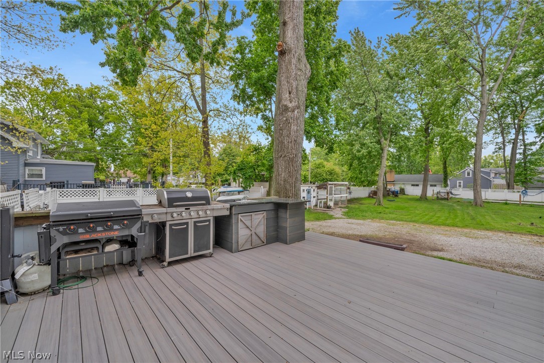 33932 Roberts Road Eastlake OH 44095